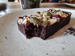 Brownie (closeup) at Dean & David - JFK in Luxembourg City