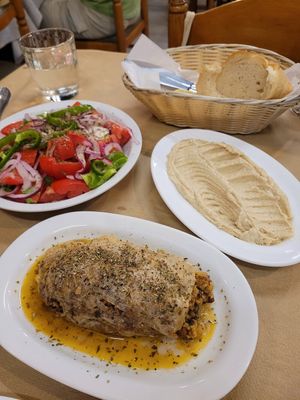 Greeksalad, Hummus, Dolma at Noah's Ark in Kos