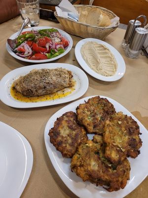 Zuchiniballs, Dolma & Hummus at Noah's Ark in Kos
