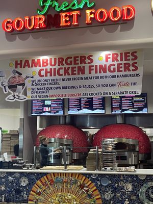 Vegan burgers cooked on separate grill 🎉 #Veganuary at EddieWorld in Yermo