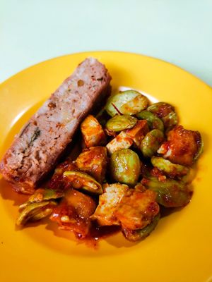 Otah and sambal petai 😋😋 at Yuan Man Vegetarian 圓滿素食 - Circuit Rd in Central Singapore