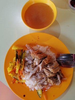 Chicken Rice at Yuan Man Vegetarian 圓滿素食 - Circuit Rd in Central Singapore