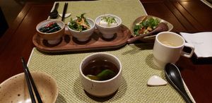 Appetizer, mushroom soup, and okra dry tofu dish at Mi Xun TeaHouse 谧寻茶室 in Chengdu