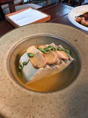 Tofu and mushroom  at Mi Xun TeaHouse 谧寻茶室 in Chengdu