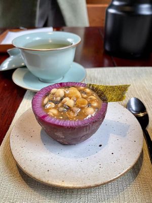 Chickpea with radish bowl at Mi Xun TeaHouse 谧寻茶室 in Chengdu