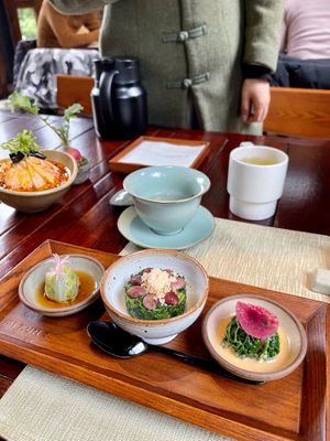 Appetizer for a set meal at Mi Xun TeaHouse 谧寻茶室 in Chengdu