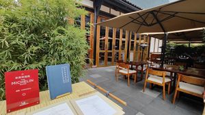  at Mi Xun TeaHouse 谧寻茶室 in Chengdu