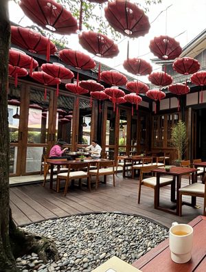  at Mi Xun TeaHouse 谧寻茶室 in Chengdu
