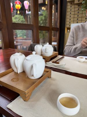   at Mi Xun TeaHouse 谧寻茶室 in Chengdu