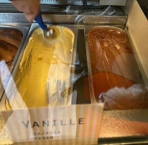 Chocolate and vanilla ice cream   at Softeisbude in Leipzig