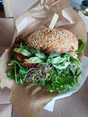 Tofu Asia at Vegan Burger in Zielona Gora