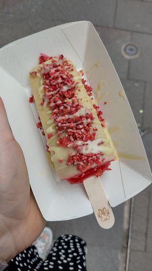  at Anjuna Ice Pops - Sas utca in Budapest