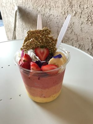 AZ sunrise smoothie bowl  at Linden Organic in Gilbert