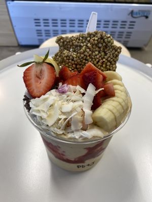 PB and J bowl  at Linden Organic in Gilbert