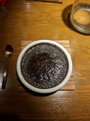Black sesame crème brulée at Ryukishin - Richelieu in Paris