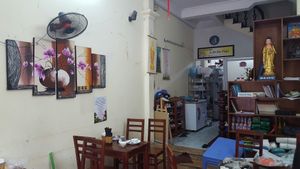 Small inside at Tinh Tam - Maybe closed in Hanoi