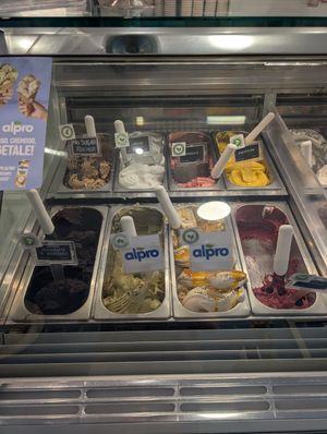  at L'altra Biancaneve - Piazza Lenotti in Bardolino