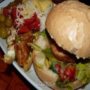 Falafel burger, tapas and salad at Organic - Xucla in Barcelona