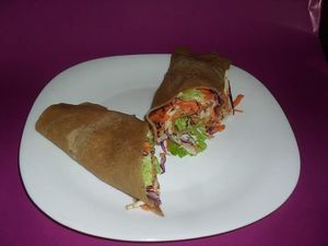 Crepes com legumes e tofu at Pastelaria Perola do Zezere  in Ferreira Do Zezere