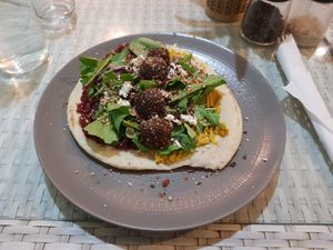 Havin' a Falaf at Bamboo Cafe in 