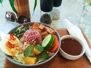 GG bowl at Bamboo Cafe in 