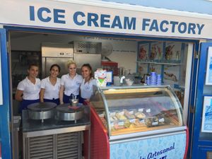  at Ice Cream Factory in Praia Da Luz