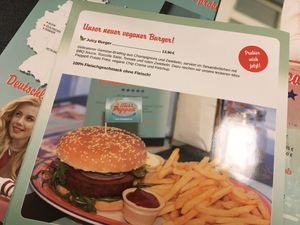 new vegan burger at Miss PeppeR in Frechen