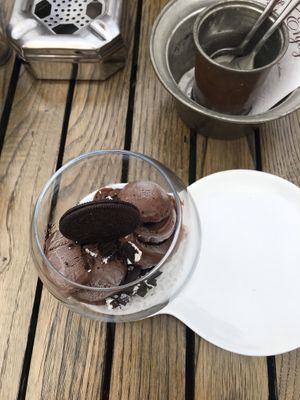 Vegan chocolate icecream at Bistro Floyd in Antalya