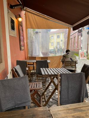 Outdoor seating at Villa 6 in Sintra