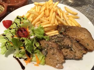 Seitan plate (vegan) at Villa 6 in Sintra