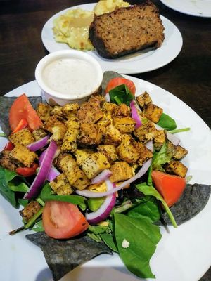 Vegan Southwest Salad with grilled tofu & vegan meatless loaf with Mashed Potatoes.🍴2022 at Ethos Vegan Kitchen in Winter Park