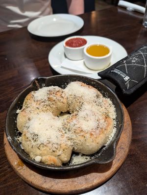 Garlic knots at Ethos Vegan Kitchen in Winter Park