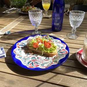 Smashed avocado   at Number 10 in Willemstad