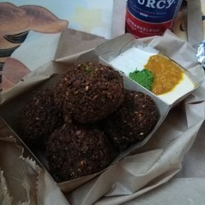 Portion Falafel with dip at FLFL in Groningen