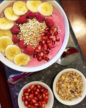 Pomegranate Raspberry Banana Smoothie Bowl ❤️ at Vegan Danish Bakery in Toronto