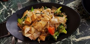 Vegan Pad Si Ew at KB's Thai Hut in Sacramento