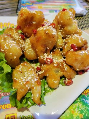 Spicy cauliflower wings at Taste From Heaven in Koh Phangan