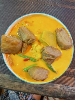 Delicious duck curry - good taste  at Taste From Heaven in Koh Phangan