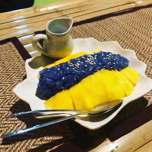 Mango and sticky rice at Taste From Heaven in Koh Phangan