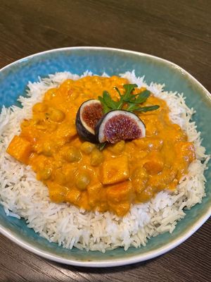 Veganes indisches Kichererbsencurry at Bauchgfui in Berchtesgaden