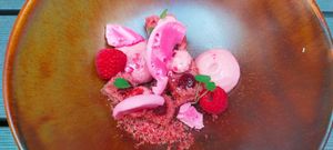 Dessert framboise at Lento in Hasselt