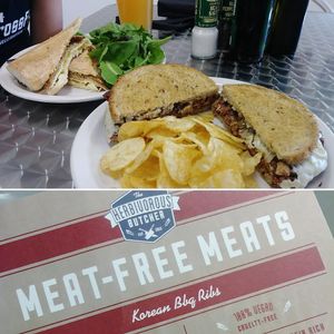 Outstanding sandwhiches at Quality Foods in Lutz