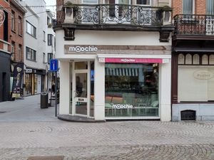 Front at Moochie in Mechelen