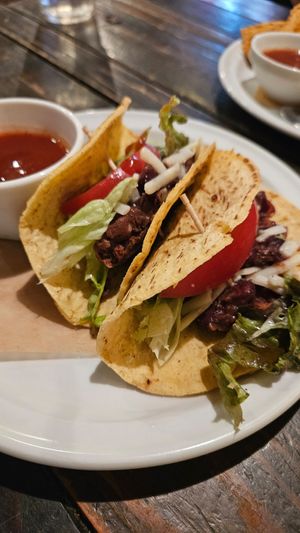 Tacos at Otis in Hiroshima