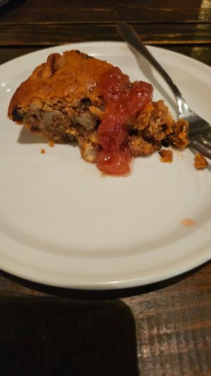 Warm apple cake with strawberry sauce at Otis in Hiroshima