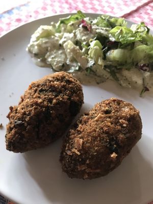 Spinach and vegan cheese croquetas at L'Hortet in Barcelona