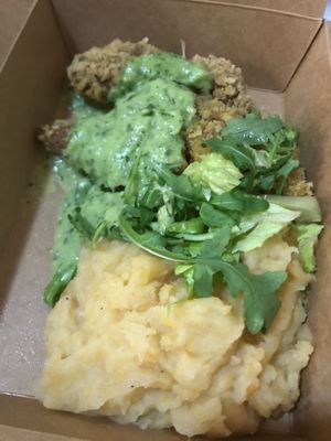 Nuggets and potatoes at L'Hortet in Barcelona