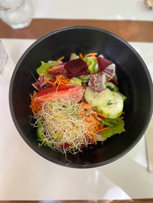 Salad starter   at L'Hortet in Barcelona