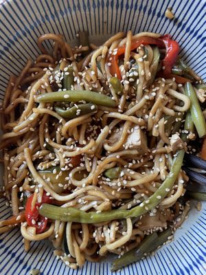 Veggies & tofu wok  at L'Hortet in Barcelona