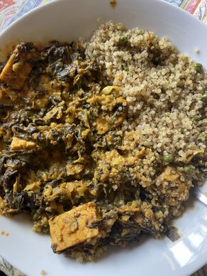 Curry spinach and tempeh  at L'Hortet in Barcelona